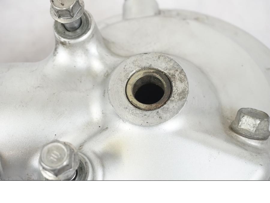 Snett uppifrån på Slutväxel från en Yamaha XVS 1100 -2000 motorcykel.