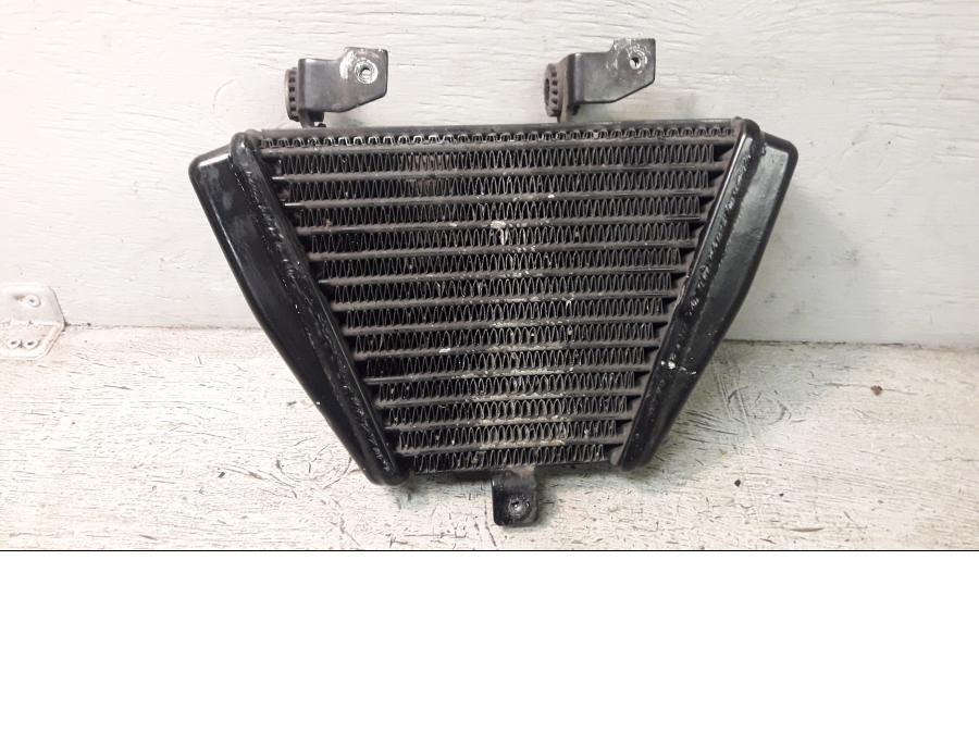 Framsidan på Oljekyl från en Ducati 848 -2010 motorcykel.