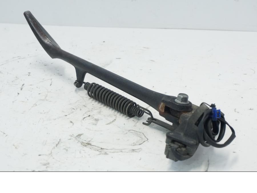 Snett uppifrån på Sidostöd från en Yamaha XV 535 -1995 motorcykel.