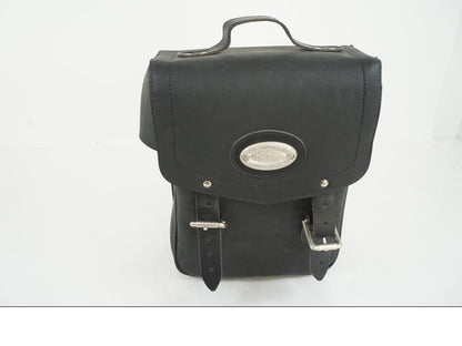 Framsidan på Väska från en Universal Universal -0 motorcykel.