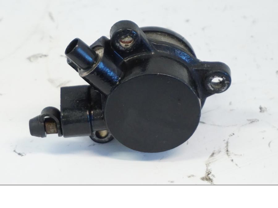 Framsidan på Kopplingslavcylinder från en Yamaha YZF 1000 R -1997 motorcykel.