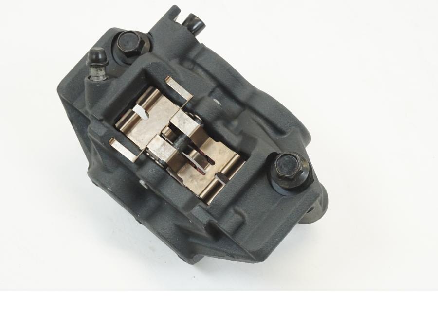 Vänster sida på Bromsok från en Yamaha MT-10 -2018 motorcykel.