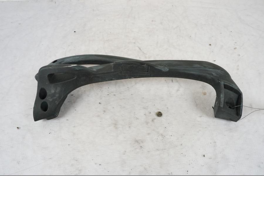 Höger sida på Sidoväskhållare från en BMW R 850 R -2004 motorcykel.