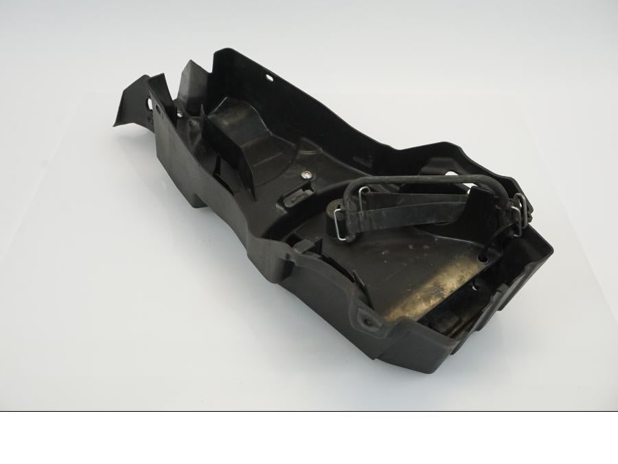 Höger sida på Innerskärm från en Triumph Street Triple R -2011 motorcykel.