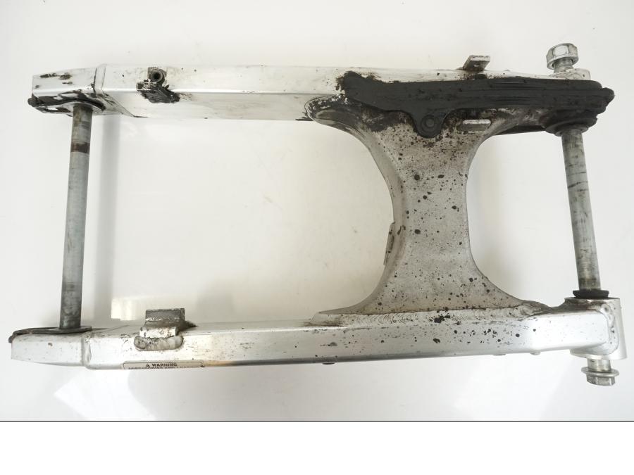 Framsidan på Sving från en Honda XL 1000 V -2008 motorcykel.