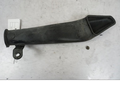 Höger sida på Luftintag från en BMW R 850 R -2004 motorcykel.