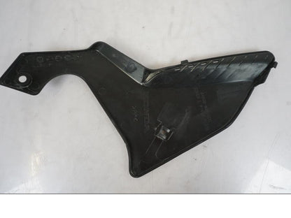 Vänster sida på Ramskydd från en Honda VFR 1200 -2010 motorcykel.