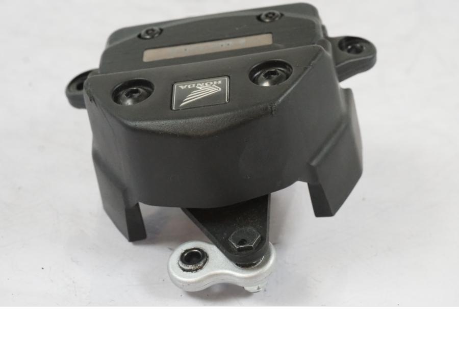 Vänster sida på Styrdämpare från en Honda CBR 1000 RR -2007 motorcykel.