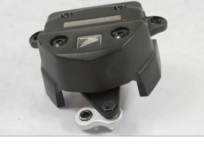 Vänster sida på Styrdämpare från en Honda CBR 1000 RR -2007 motorcykel.