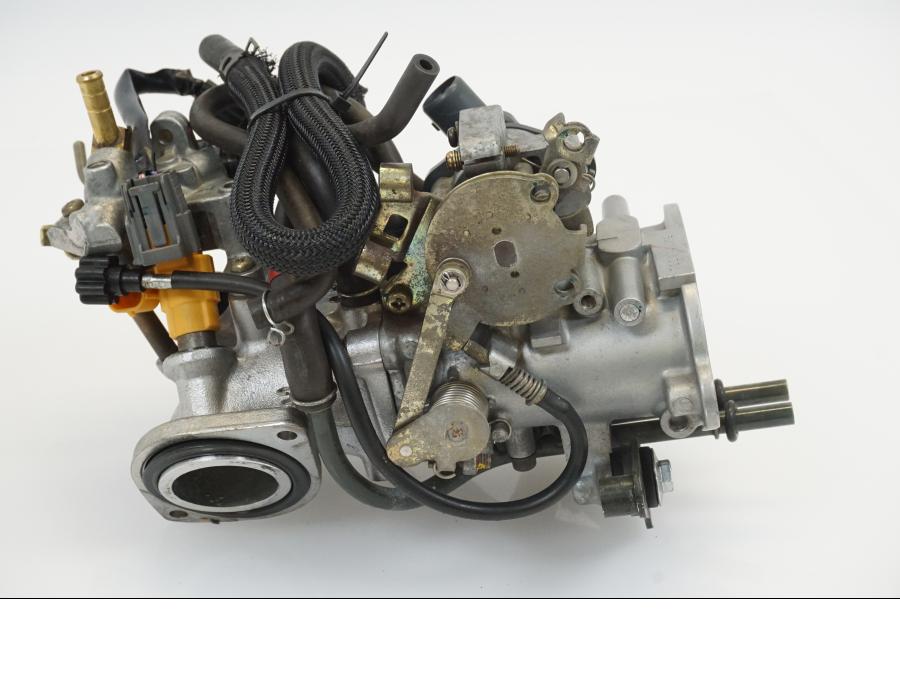 Extrabild1 på Spjällhus från en Kawasaki VN 1500 Classic Tourer -2000 motorcykel.