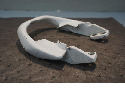 Baksidan på Passagerarhandtag från en Honda NSR 125 -1998 motorcykel.