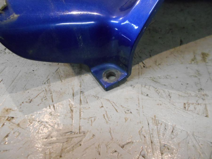 Vänster sida på Bakskärm från en Honda GL 1800 -2001 motorcykel.