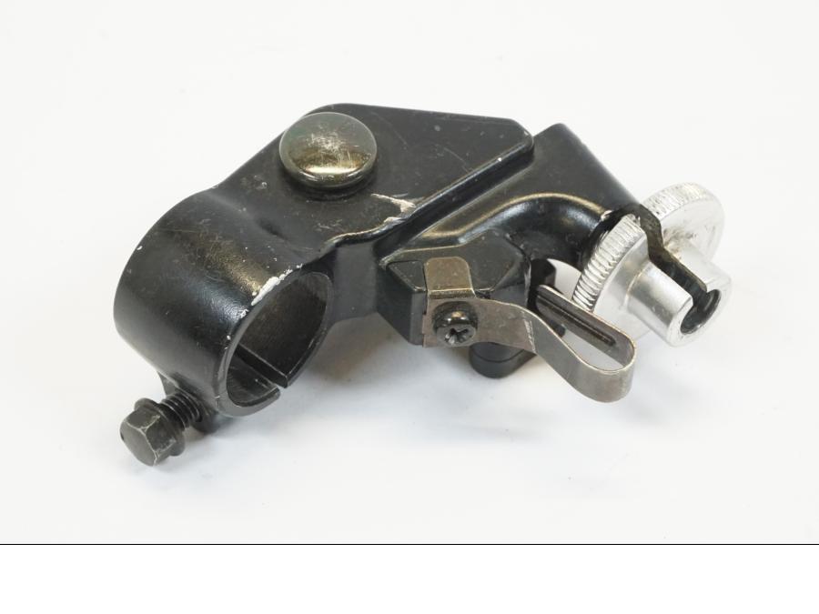 Vänster sida på Kopplingsklo från en Yamaha YZF 1000 R1 -2003 motorcykel.