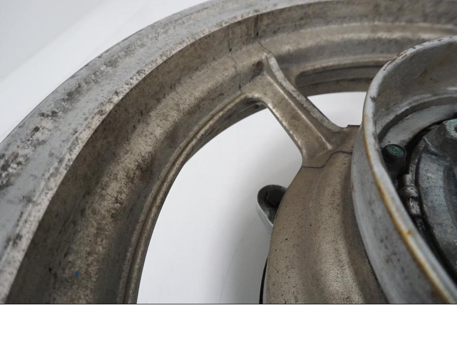 Extrabild1 på Fälg från en Yamaha XV 1100 -1993 motorcykel.