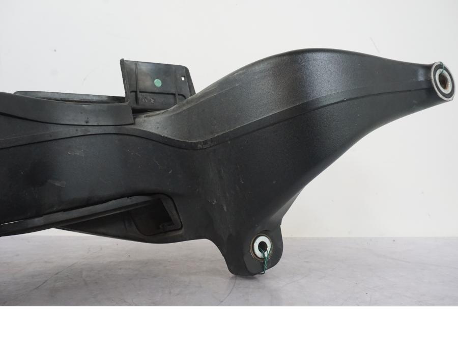 Extrabild5 på Svingpaket från en KTM 1290 Super Duke R -2022 motorcykel.