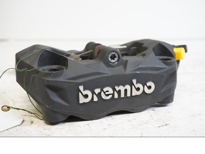 Framsidan på Bromsok från en BMW R 1200 GS -2014 motorcykel.