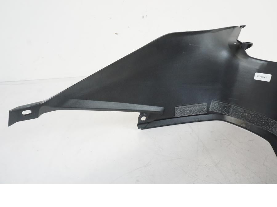 Extrabild3 på Bensintankskåpa från en KTM 1290 Super Duke R EVO -2023 motorcykel.