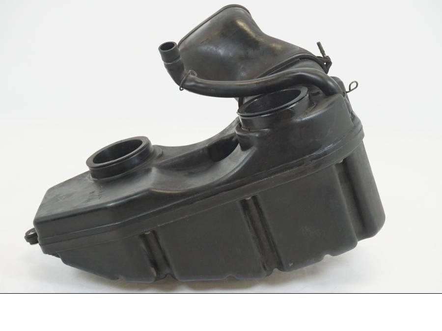 Snett uppifrån på Luftburk från en Yamaha XVS 1100 -2003 motorcykel.