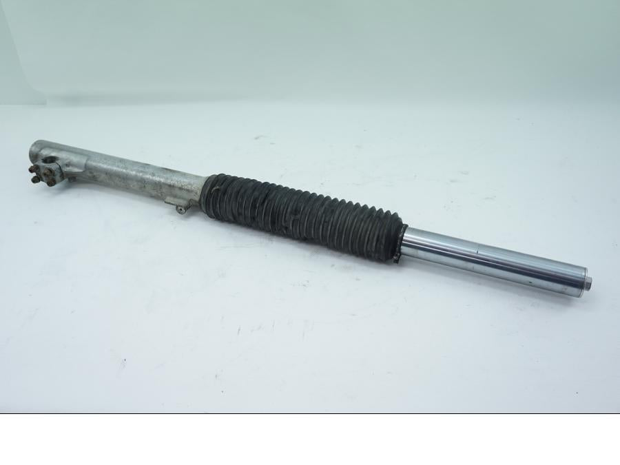 Framsidan på Gaffelben från en Honda XL 600 V -1994 motorcykel.