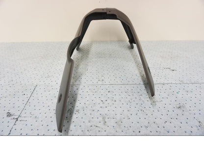 Snett uppifrån på Magkåpa från en Suzuki GSR 600 -2008 motorcykel.