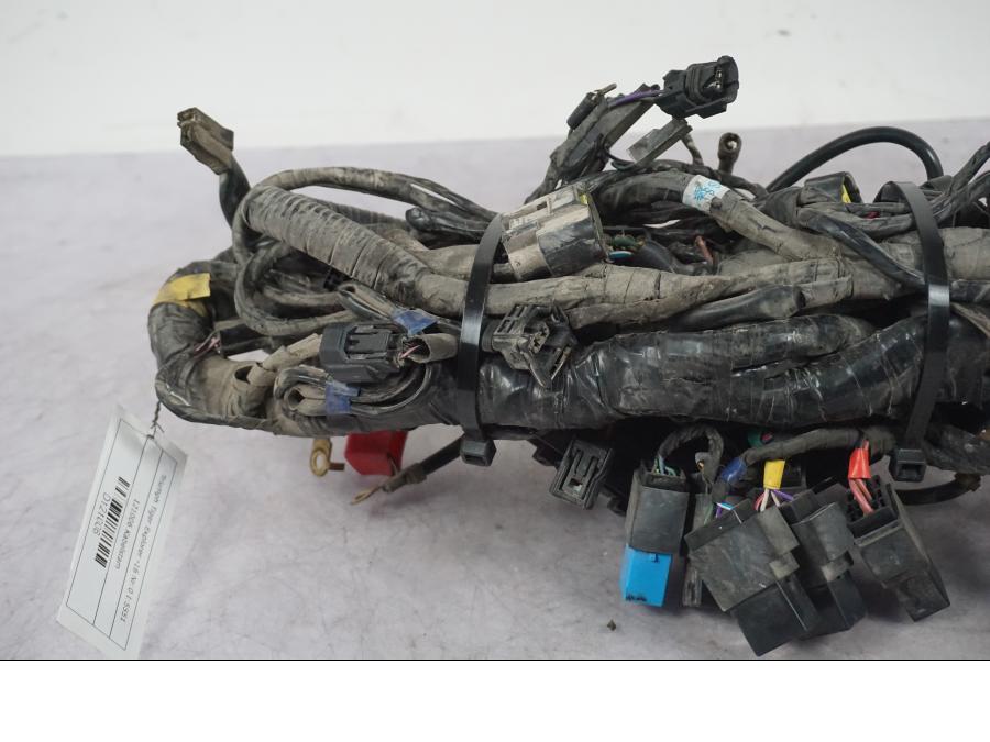 Höger sida på Kabelstam från en Triumph Tiger Explorer -2016 motorcykel.