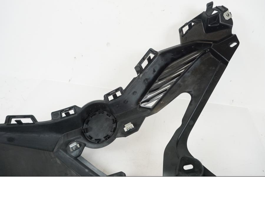 Extrabild2 på Sidkåpa från en BMW F 750 GS -2019 motorcykel.