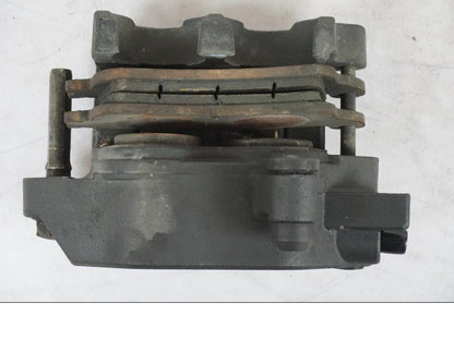 Snett nerifrån på Bromsok från en Honda NT 650 V -2002 motorcykel.