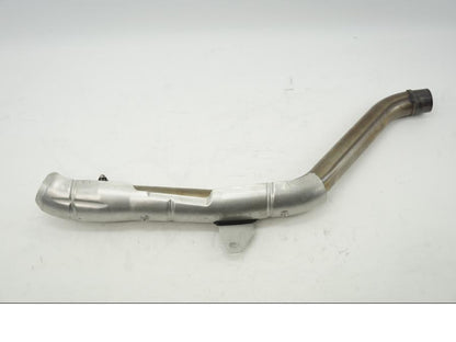 Baksidan på Mellanrör från en Kawasaki ZX-6R -2007 motorcykel.