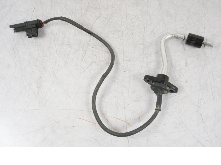 Framsidan på Oljenivågivare från en BMW R 1200 GS -2018 motorcykel.