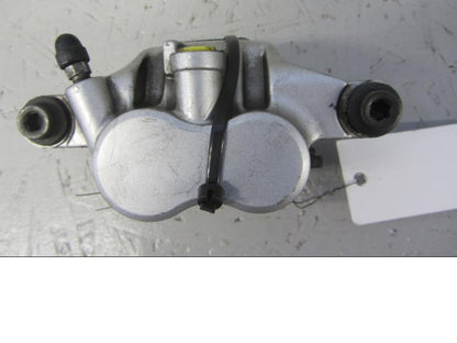 Framsidan på Bromsok från en Yamaha XVS 1100 -2002 motorcykel.