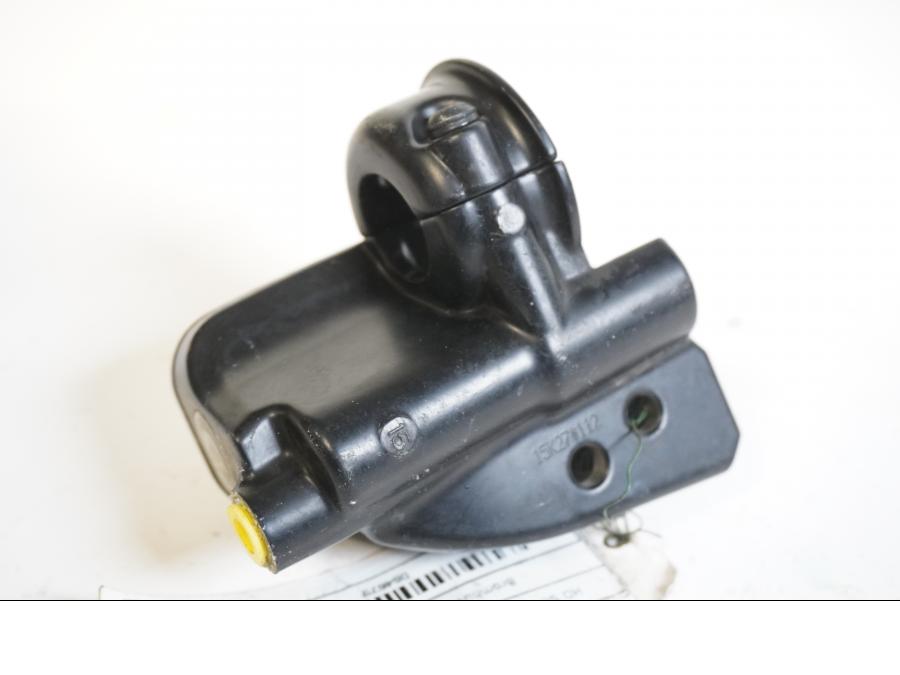 Höger sida på Bromshuvudcylinder från en H-D Street Glide FLHX -2016 motorcykel.