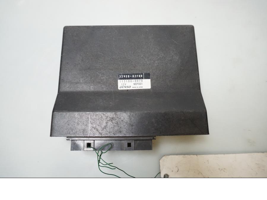 Framsidan på CDI / ECU från en Suzuki TL 1000 S -1997 motorcykel.