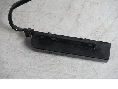 Höger sida på Antenn till tändningslås från en Ducati Multistrada V4 -2024 motorcykel.