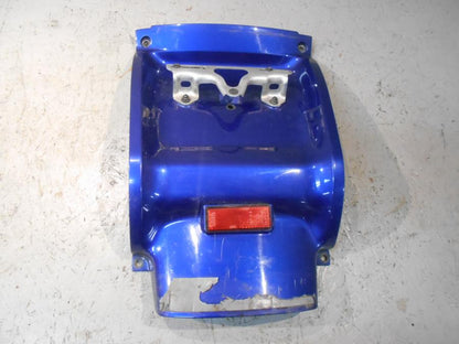 Framsidan på Bakskärm från en Honda GL 1800 -2001 motorcykel.