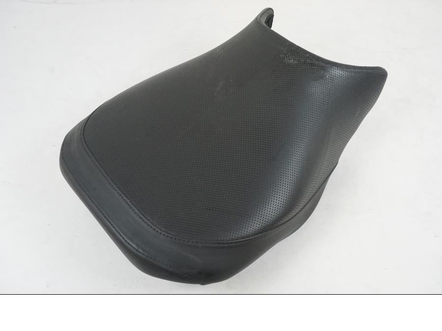 Framsidan på Sadel från en BMW R 1250 GS -2021 motorcykel.