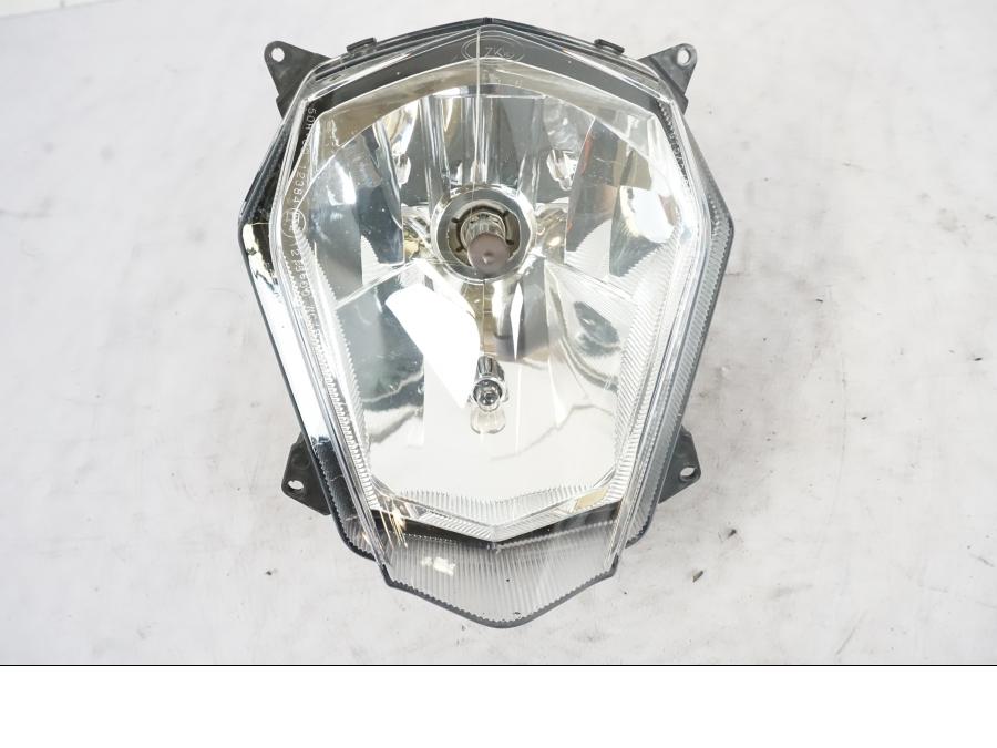 Baksidan på Strålkastare från en KTM 690 SMCR -2016 motorcykel.