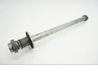 Framsidan på Axel från en Suzuki GSX-R 1100 -1986 motorcykel.