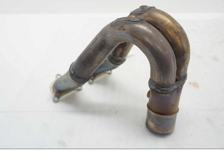 Baksidan på Grenrör från en Ducati Multistrada 1158 V4 -2021 motorcykel.