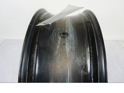 Extrabild1 på Fälg från en Suzuki GSX 1300 R -2010 motorcykel.