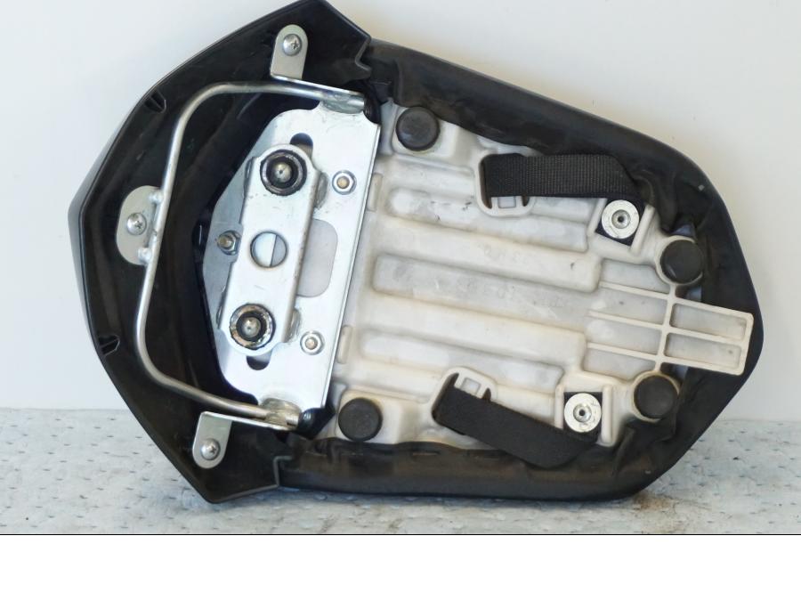 Extrabild1 på Sadel från en Suzuki GSX 1300 BK -2008 motorcykel.