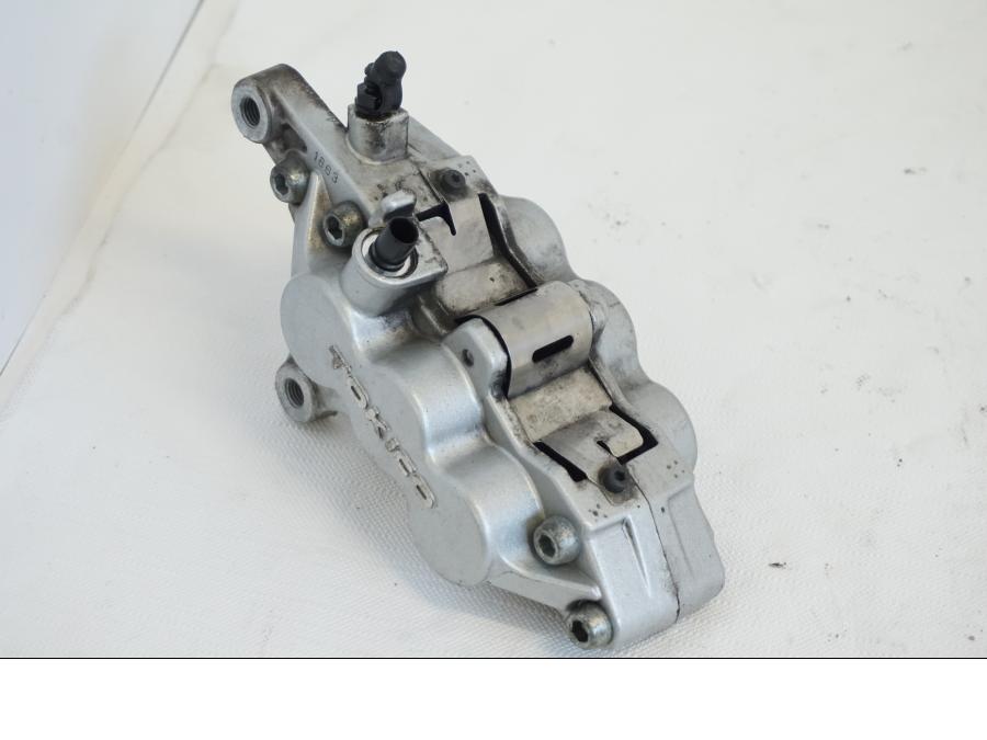 Baksidan på Bromsok från en Kawasaki VN 1500 Mean Streak -2002 motorcykel.