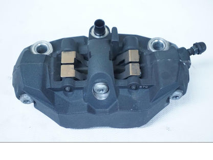 Vänster sida på Bromsok från en Suzuki GSX-R 750 -2009 motorcykel.