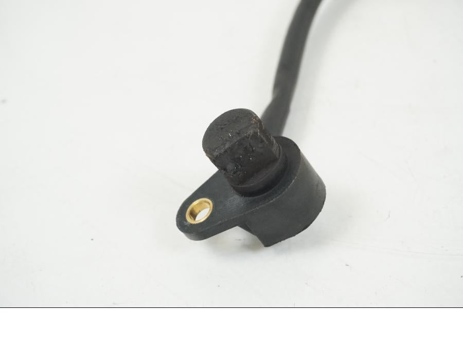 Höger sida på Hastighetsgivare från en Suzuki GSX-R 750 -2001 motorcykel.