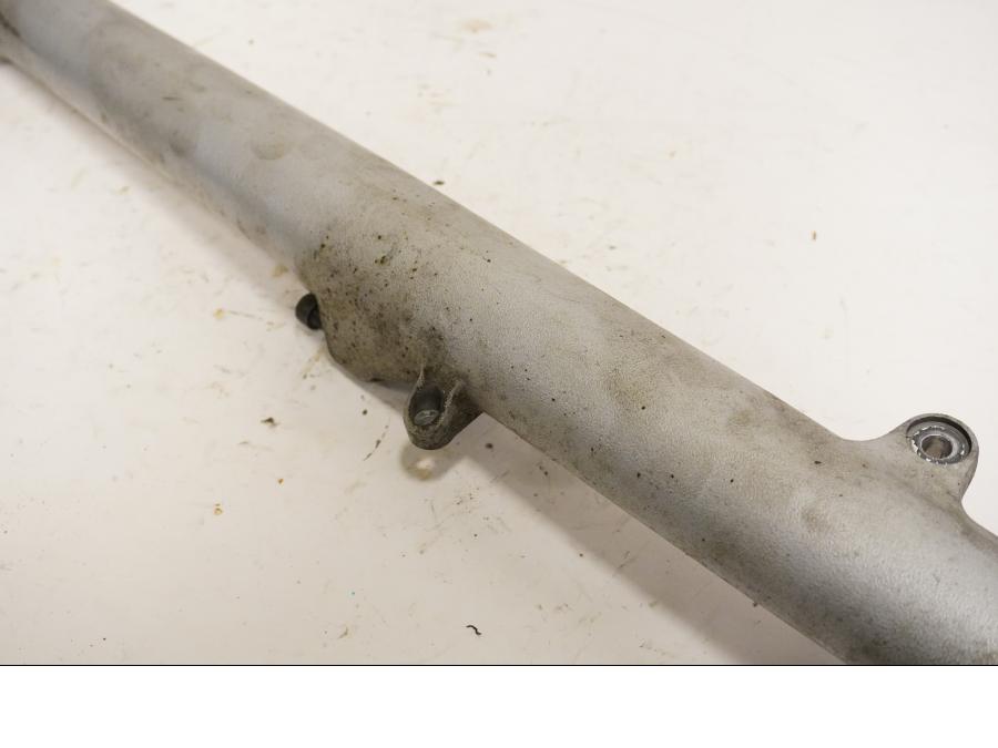 Höger sida på Gaffelben från en BMW R 1150 RS -2002 motorcykel.