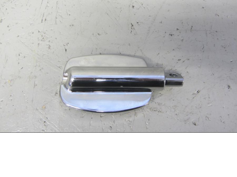 Baksidan på Fotpinne från en H-D Harley diverse -2010 motorcykel.