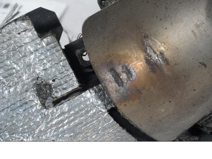 Snett uppifrån på Värmeskydd från en Kawasaki ZX-6R -2005 motorcykel.