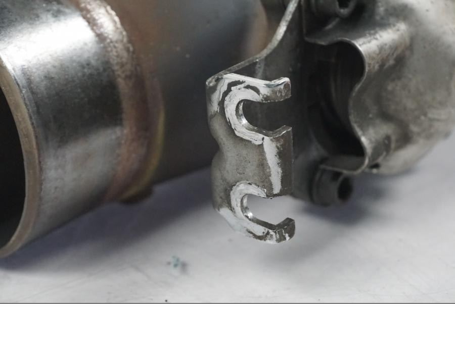 Höger sida på Avgasspjäll från en Yamaha YZF 1000 R1 -2007 motorcykel.