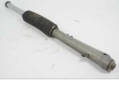 Baksidan på Gaffelben från en BMW R 60 -1971 motorcykel.