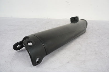 Framsidan på Gaffelbensskydd från en KTM 640 SM -2005 motorcykel.