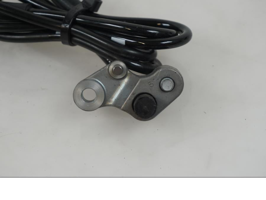 Höger sida på ABS givare från en Suzuki GSX-S 1000 -2018 motorcykel.